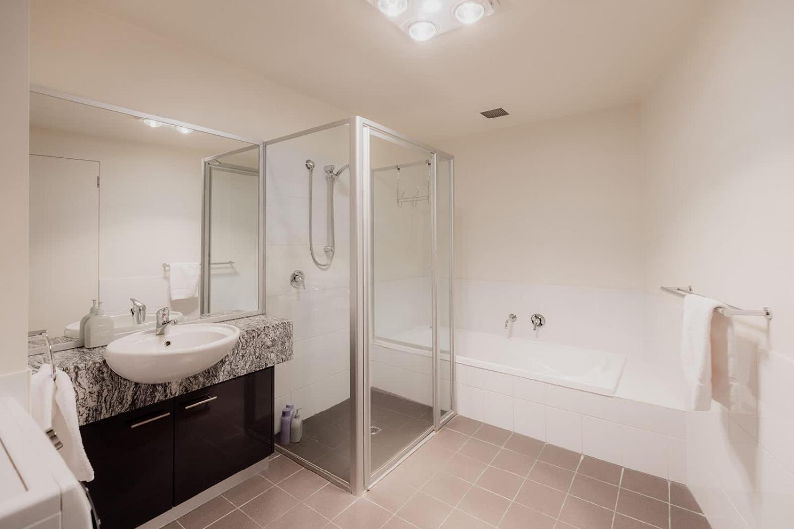 Inner-City 2 Bedroom Apartment - Perfectly Located Hobart Eksteriør billede
